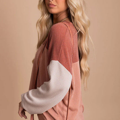 Sudadera informal de manga larga y colores combinados para mujer