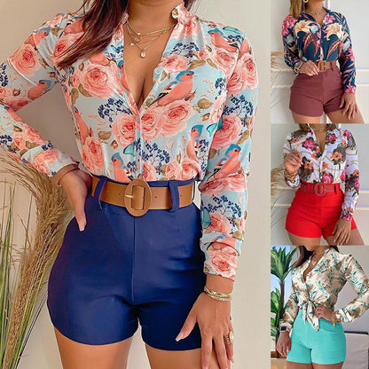 Conjunto de dos piezas de camiseta y pantalones cortos con cuello alto, estampados y manga larga para mujer