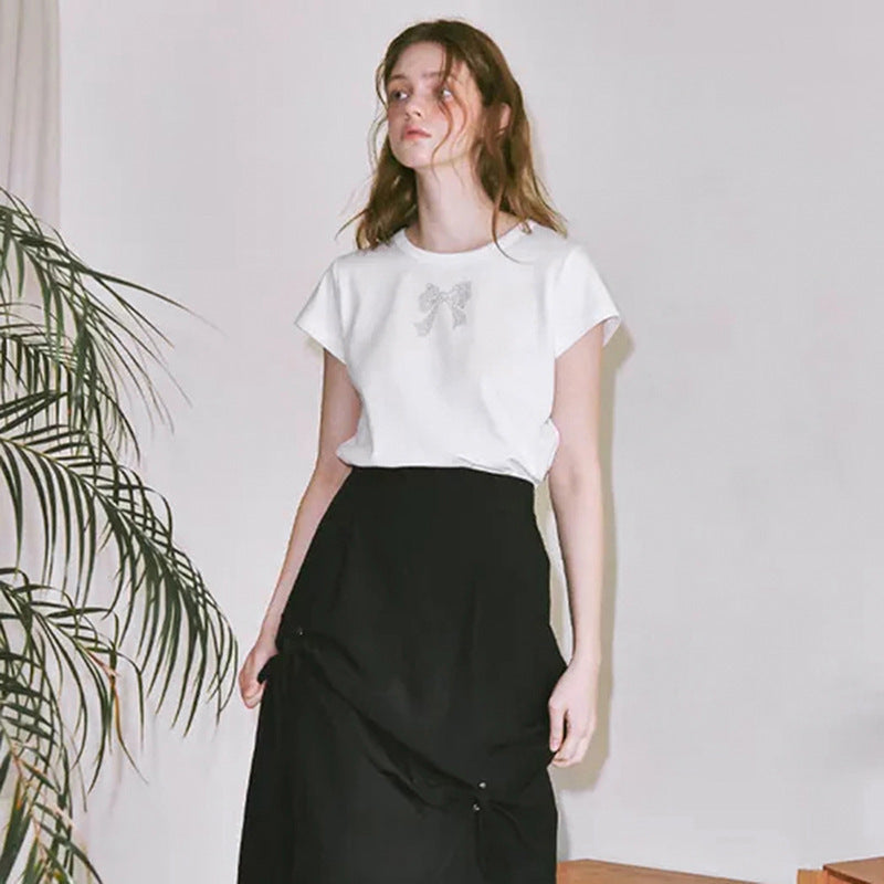 Camiseta informal de manga corta con lazo y diamantes de imitación para mujer