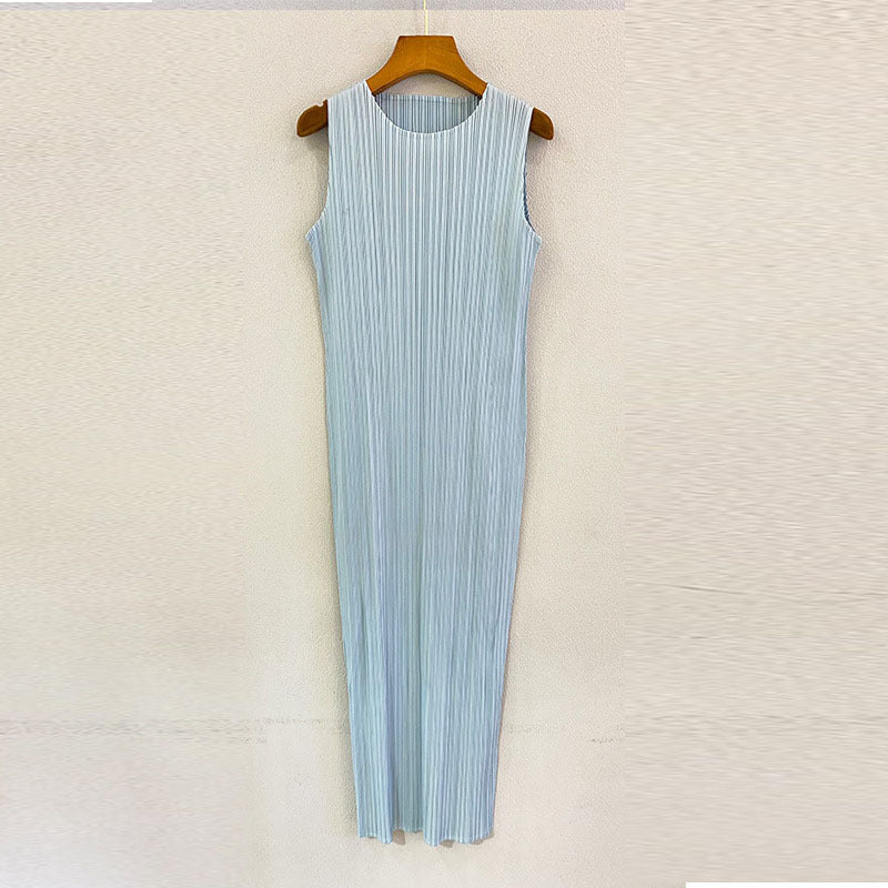 Vestido largo minimalista informal de color liso, suave, sin mangas, con cuello redondo y pliegues para mujer