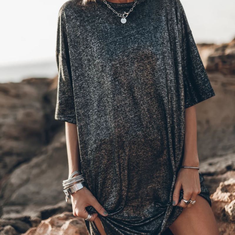 Camiseta informal holgada de manga corta con abertura para mujer