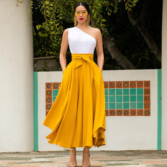 Falda larga con vuelo, elegante, informal, de cintura definida y color liso para mujer