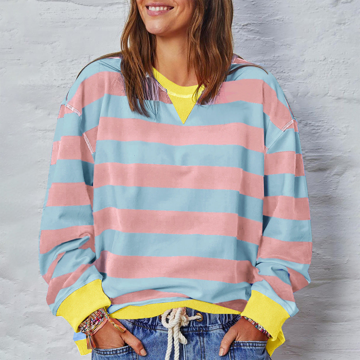 Sudadera informal holgada con cuello redondo y rayas para mujer