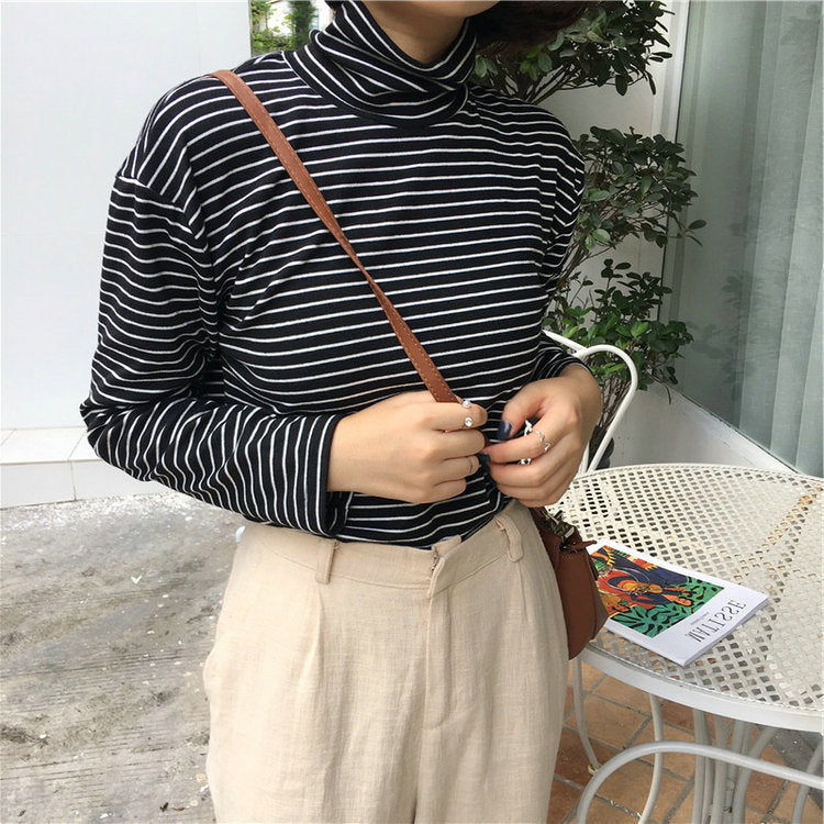 Camiseta informal de manga larga con cuello alto y estampado de rayas para mujer