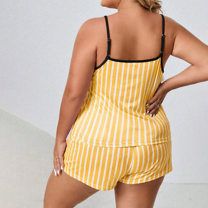 Conjunto de pijama de dos piezas con camisola y pantalones cortos holgados a rayas informales a la moda para mujer