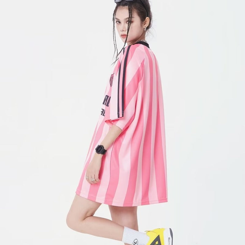 Camiseta deportiva holgada informal de manga corta con rayas rosas de estilo hip hop para mujer