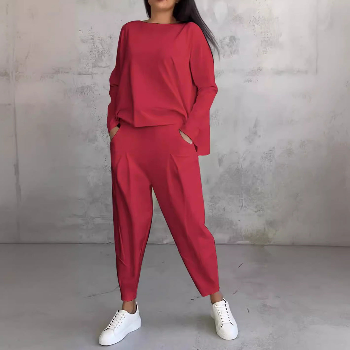 Conjunto de dos piezas de top y pantalón de manga larga con cuello redondo y color liso para mujer
