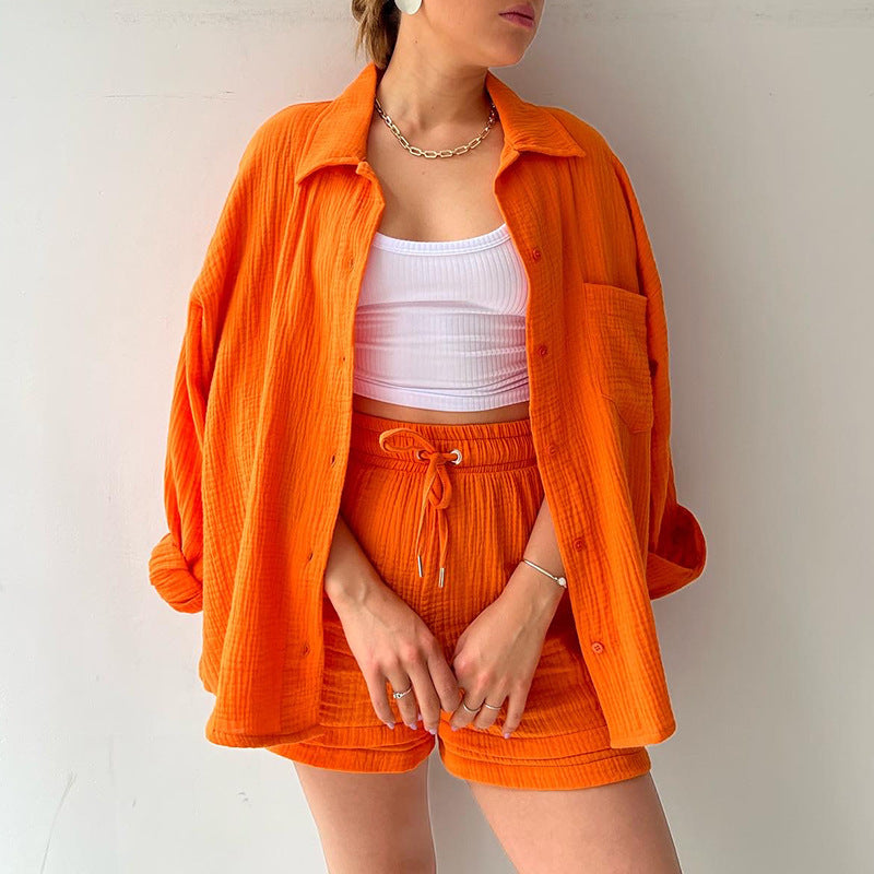 Conjunto informal de dos piezas para mujer, con solapa plisada, manga larga y pantalones cortos de cintura alta, color liso