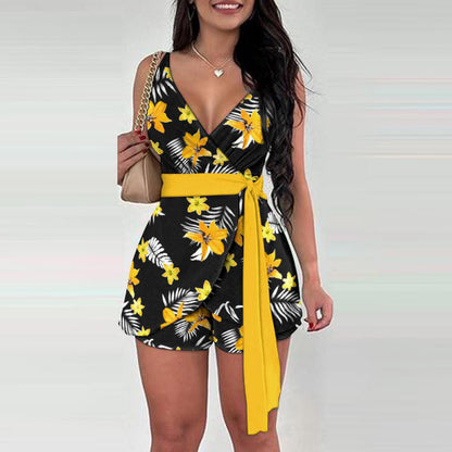 Conjunto de dos piezas con top y pantalones cortos con cuello en V y estampado geométrico informal para mujer