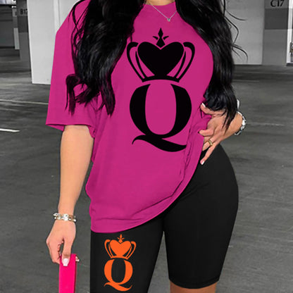 Conjunto deportivo informal de camiseta y pantalones cortos de manga corta con estampado de letras de corona para mujer