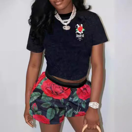 Conjunto de dos piezas de top y pantalones cortos holgados de manga corta con estampado informal a la moda para mujer