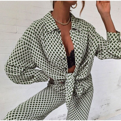Conjunto de blusa y pantalón de manga larga con estampado de rayas informales a la moda para mujer