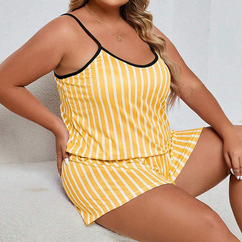 Conjunto de pijama de dos piezas con camisola y pantalones cortos holgados a rayas informales a la moda para mujer
