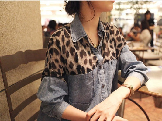 Camisa vaquera informal con estampado de leopardo y solapa para mujer
