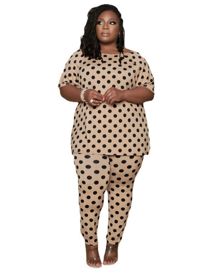 Conjunto de dos piezas de top y pantalón pitillo de lunares de manga corta informal para mujer de talla grande