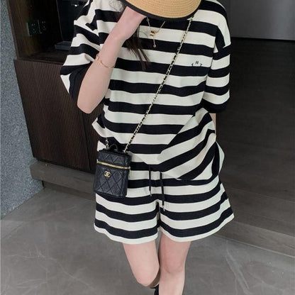 Athleisure Plus Size Women Casual Sports Embroidery Loose Top And Shorts Two Piece Set