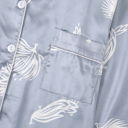 Conjunto de pijama informal de manga larga con solapa y estampado de plumas para mujer