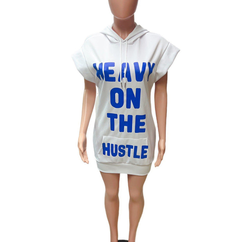 Vestido informal atrevido con estampado de letras, capucha, mangas cortas y bolsillos para mujer