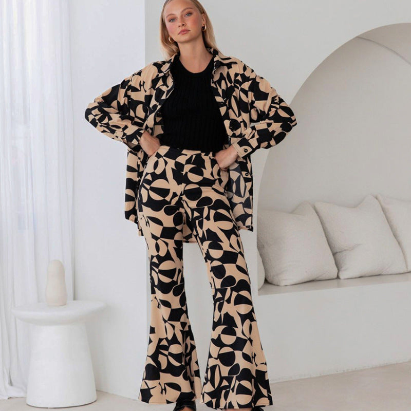 Conjunto de pijama holgado con estampado de diseño informal para mujer