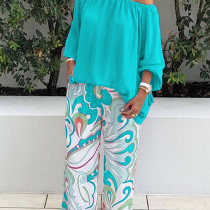 Conjunto de dos piezas para mujer: top de color liso con hombros descubiertos y pantalón estampado informal