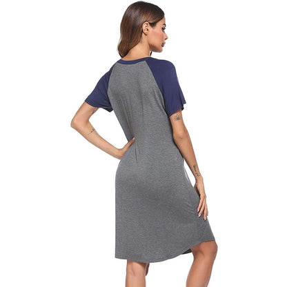 Vestido informal de manga corta con cuello redondo y costuras para embarazadas.