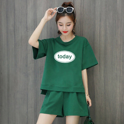 Conjunto de 2 piezas de camiseta de manga corta con cuello redondo, pantalones cortos y cintura definida, estampado de color liso y holgado para mujer