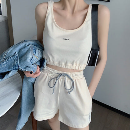 Conjunto deportivo informal de moda para mujer, con camiseta sin mangas y pantalones cortos con cuello en U