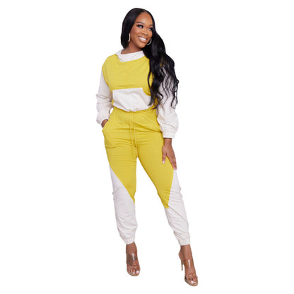 Conjunto de sudadera y pantalones con capucha y costuras en contraste de color para mujer