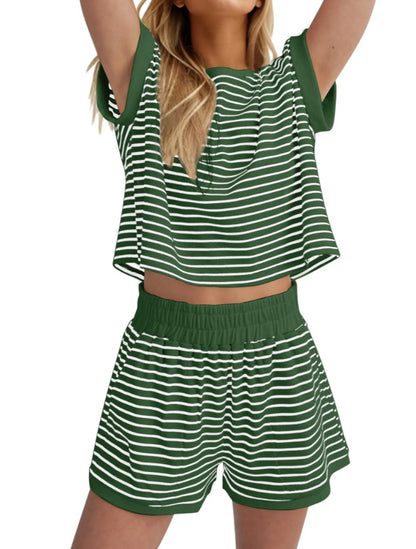 Conjunto de dos piezas de camiseta de manga corta con rayas de contraste de color para mujer