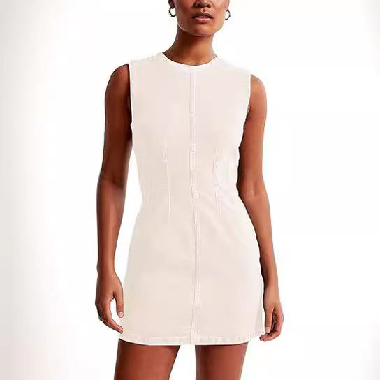 Vestido vaquero informal sencillo de color liso con cuello redondo, sin mangas y corte ajustado para mujer