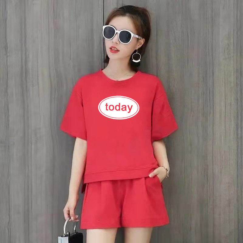 Conjunto de 2 piezas de camiseta de manga corta con cuello redondo, pantalones cortos y cintura definida, estampado de color liso y holgado para mujer
