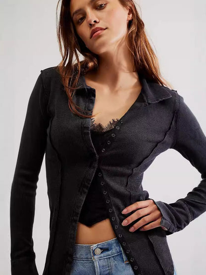 Blusa informal de manga larga entallada con solapa y botonadura sencilla para mujer