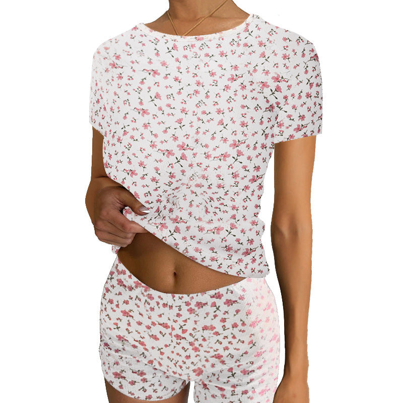 Fashion Casual Snowflake Heart Print Round Neck Short Sleeve T-Shirt Shorts Set