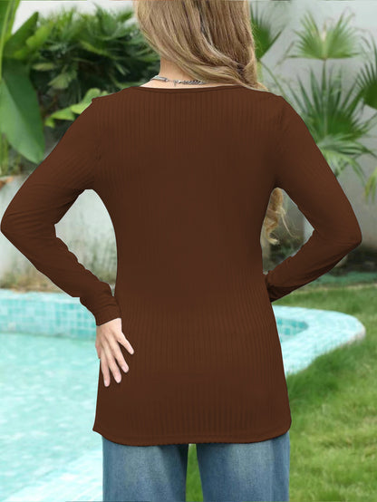 Camiseta informal de manga larga con cuello redondo y abertura en color liso para embarazadas