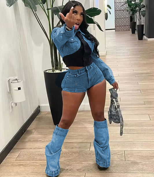 Conjunto de dos piezas de top y pantalones cortos vaqueros elásticos con bloques de color informales a la moda para mujer