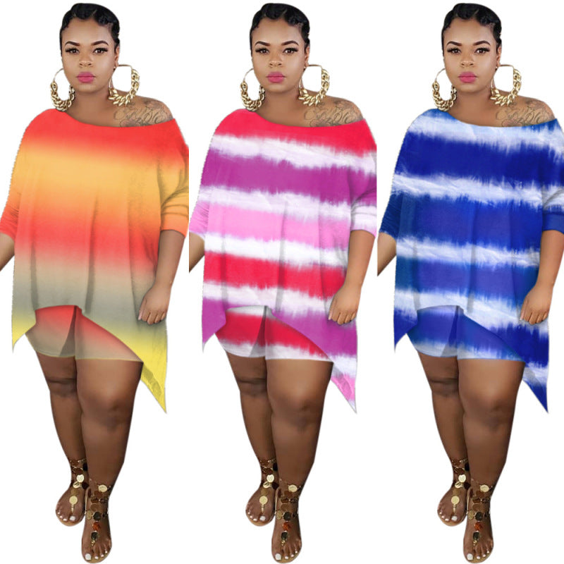 Conjunto de dos piezas de camiseta y pantalones cortos con estampado tie-dye, hombros oblicuos y dobladillo irregular para mujer