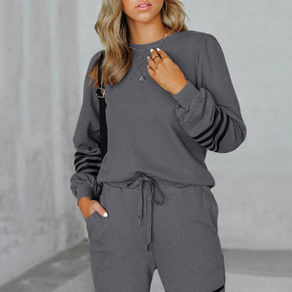 Conjunto de sudadera y pantalones a rayas holgados de manga larga con estampado de letras para mujer