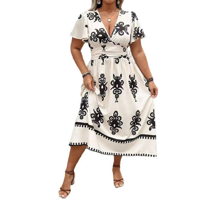 Women Fashion Casual Plus Size Geometric Print V-Neck Short-Sleeve Dress