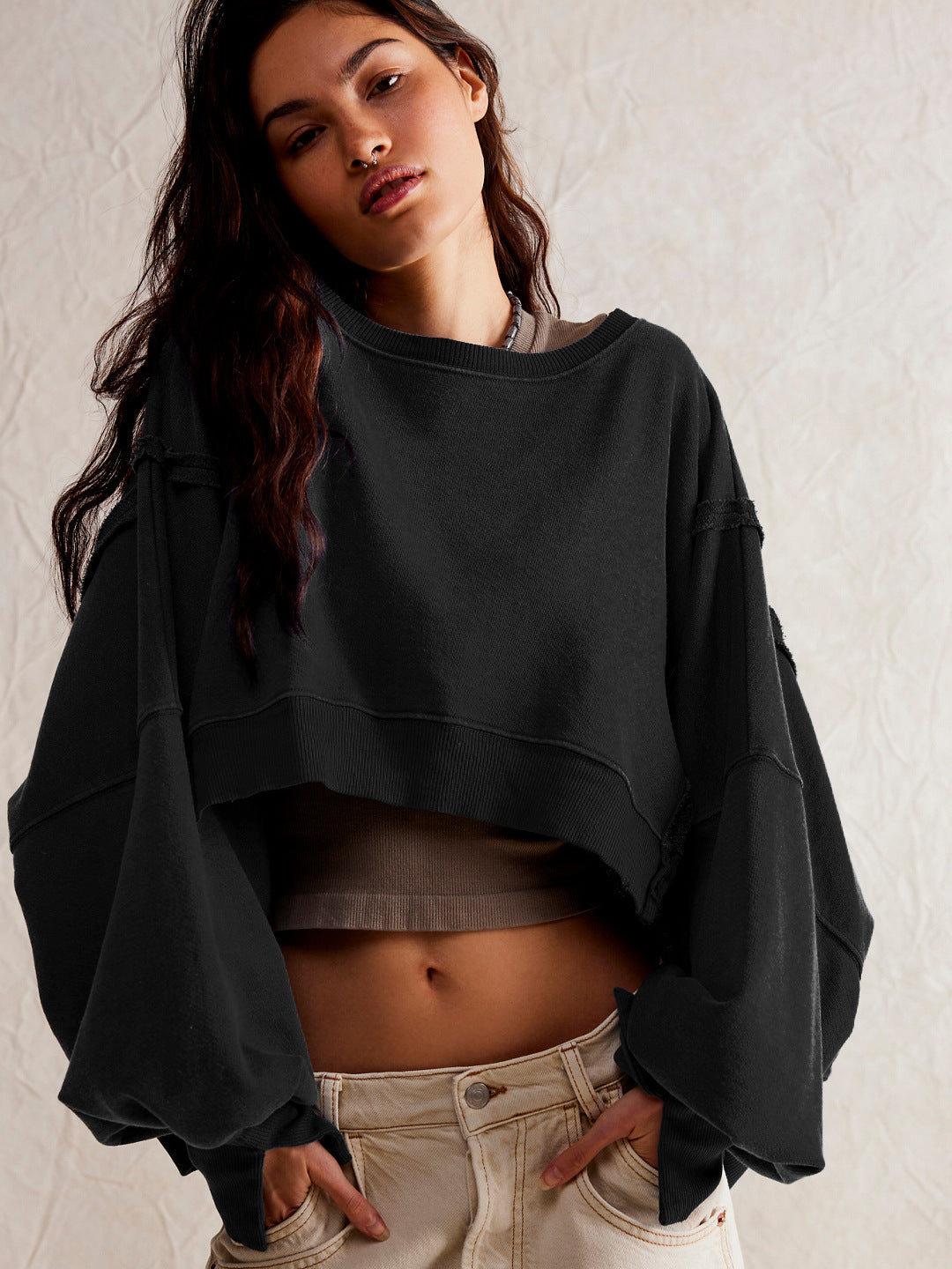 Sudadera corta informal de manga larga con cuello redondo y color liso para mujer