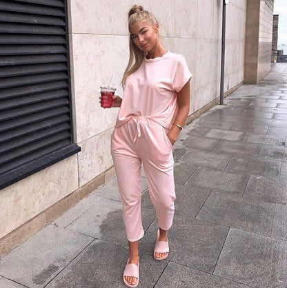 Conjunto de top y pantalón de manga corta con cuello redondo y color liso informal para mujer