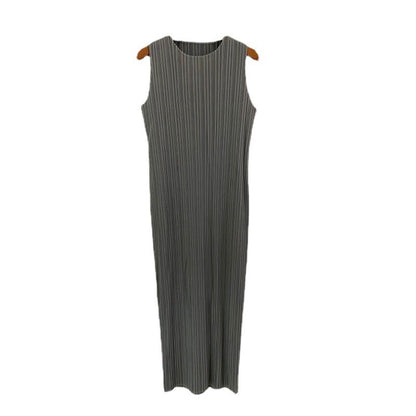 Vestido largo minimalista informal de color liso, suave, sin mangas, con cuello redondo y pliegues para mujer