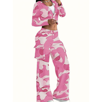 Conjunto de dos piezas de top corto de manga larga con estampado de camuflaje informal para mujer