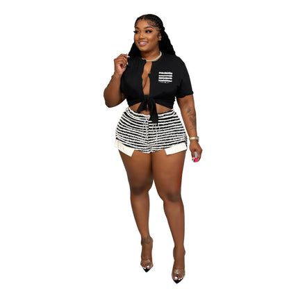 Conjunto de dos piezas con top y pantalones cortos a rayas con cordones informales para mujer