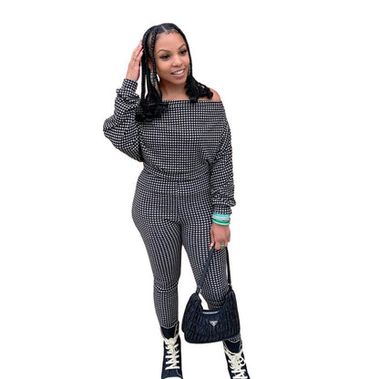 Conjunto de dos piezas de top y pantalón holgados informales de manga larga con cuello oblicuo y estampado a cuadros para mujer