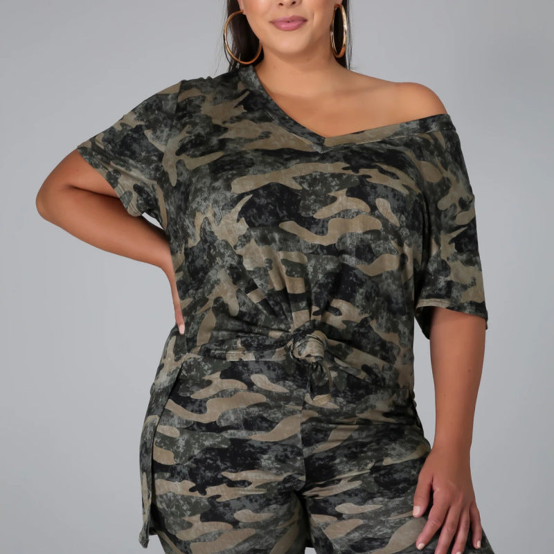 Conjunto de dos piezas de pantalones cortos de camuflaje holgados e informales con estampado de verano de talla grande para mujer