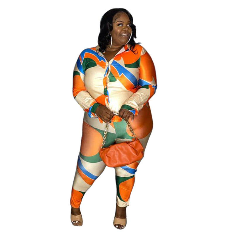 Conjunto informal de dos piezas con top y pantalón de manga larga con solapa de satén estampado para mujer, talla grande
