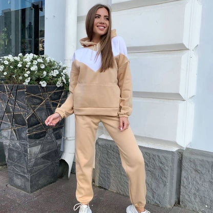 Women Casual Fashion Athleisure Color Blocking Thickened Hooded And Sweatpants Two-Piece Sports Set