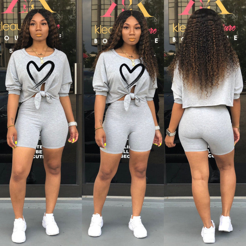 Conjunto informal de dos piezas para mujer, con hombros descubiertos, manga corta y estampado de corazones
