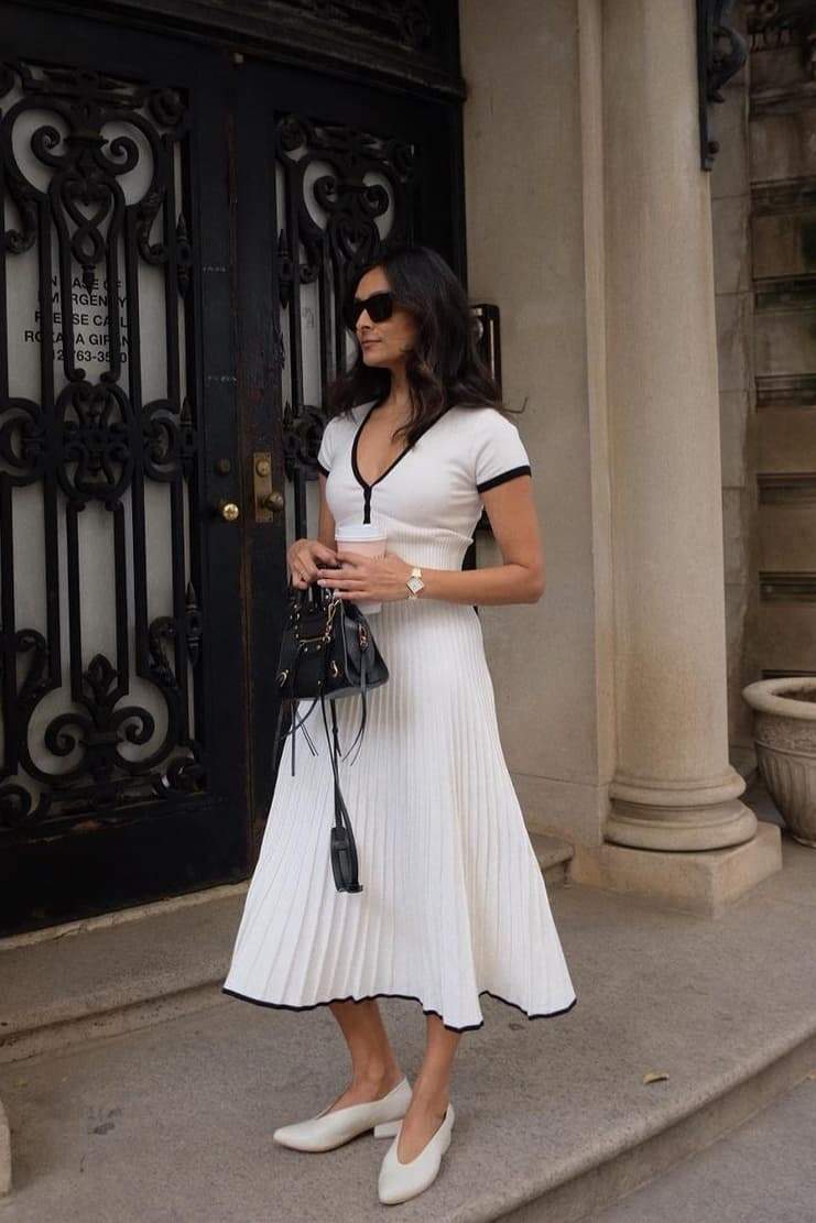 Conjunto de falda plisada con cuello en V Marcia