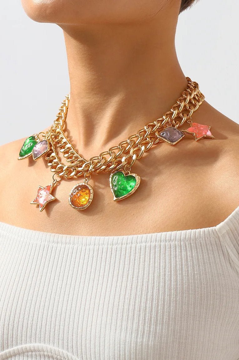 Collar con colgante de gema vintage metálica